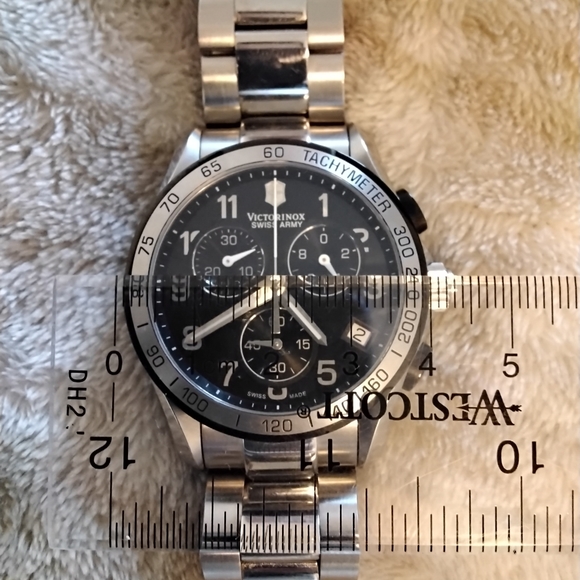 VICTORINOX SWISS ARMY Chronograph Classic MEN ❤ LIKE NEW! - Picture 5 of 7